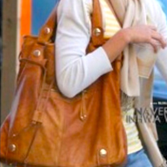 GUSTTO PARINA 100% Italian Fine Leather handbag! Gorgeous Bag ~ FREE SHIPPING! - Picture 6 of 16